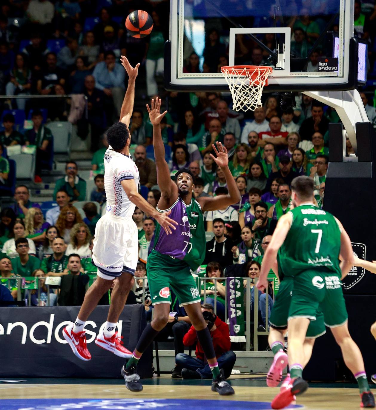 Las Mejores Fotos Del Unicaja Monbus Obradoiro Diario Sur